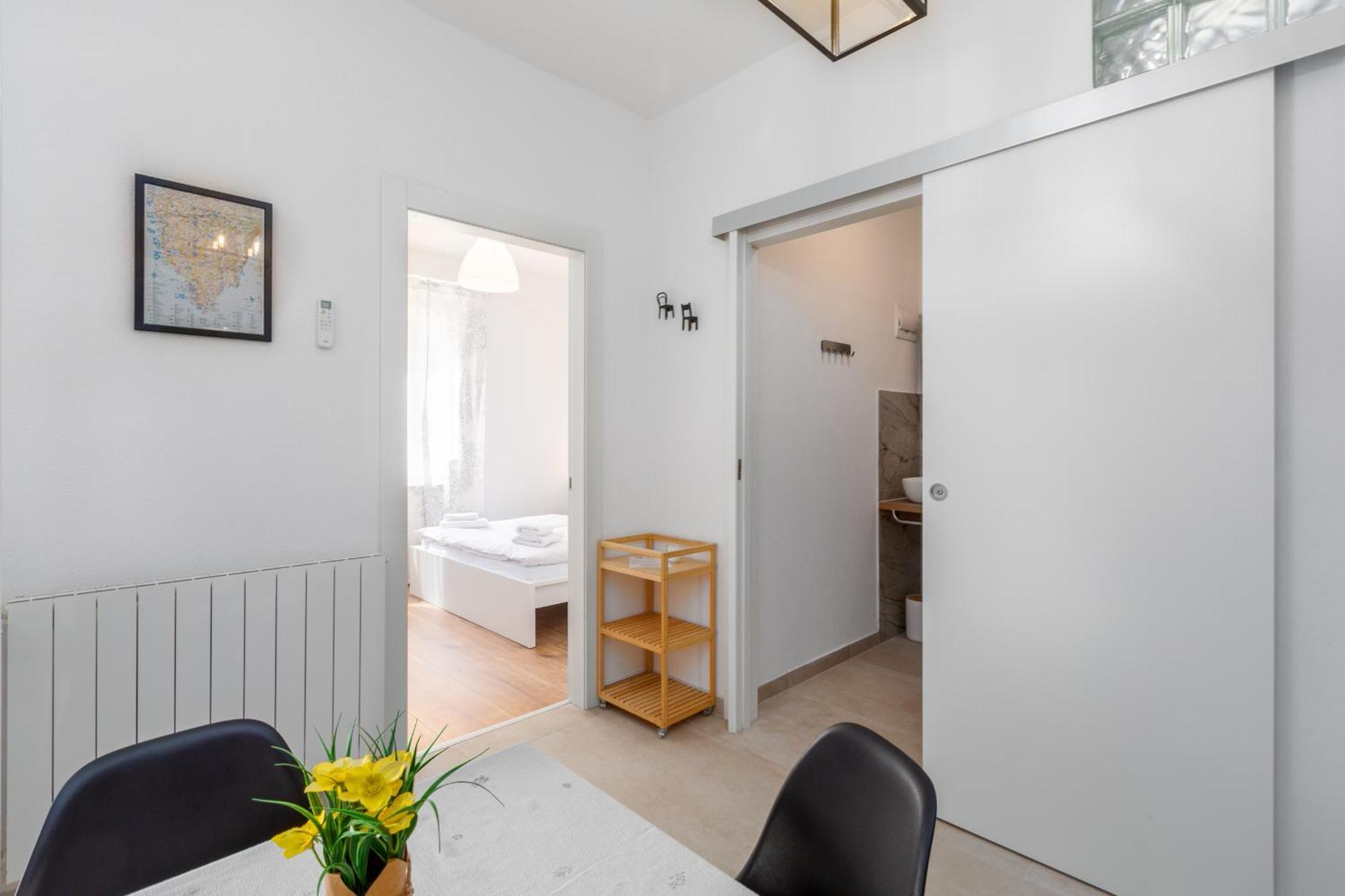 Apartmán Trbovic Peaceful With Free Parking, Pet-friendly, And Bike Storage In *