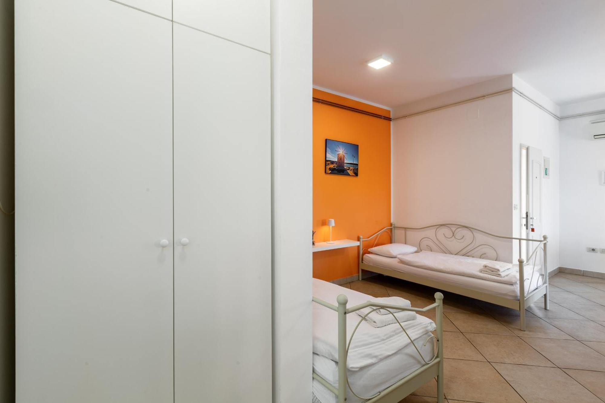 Trbovic Peaceful With Free Parking, Pet-friendly, And Bike Storage In Apartmán Umag