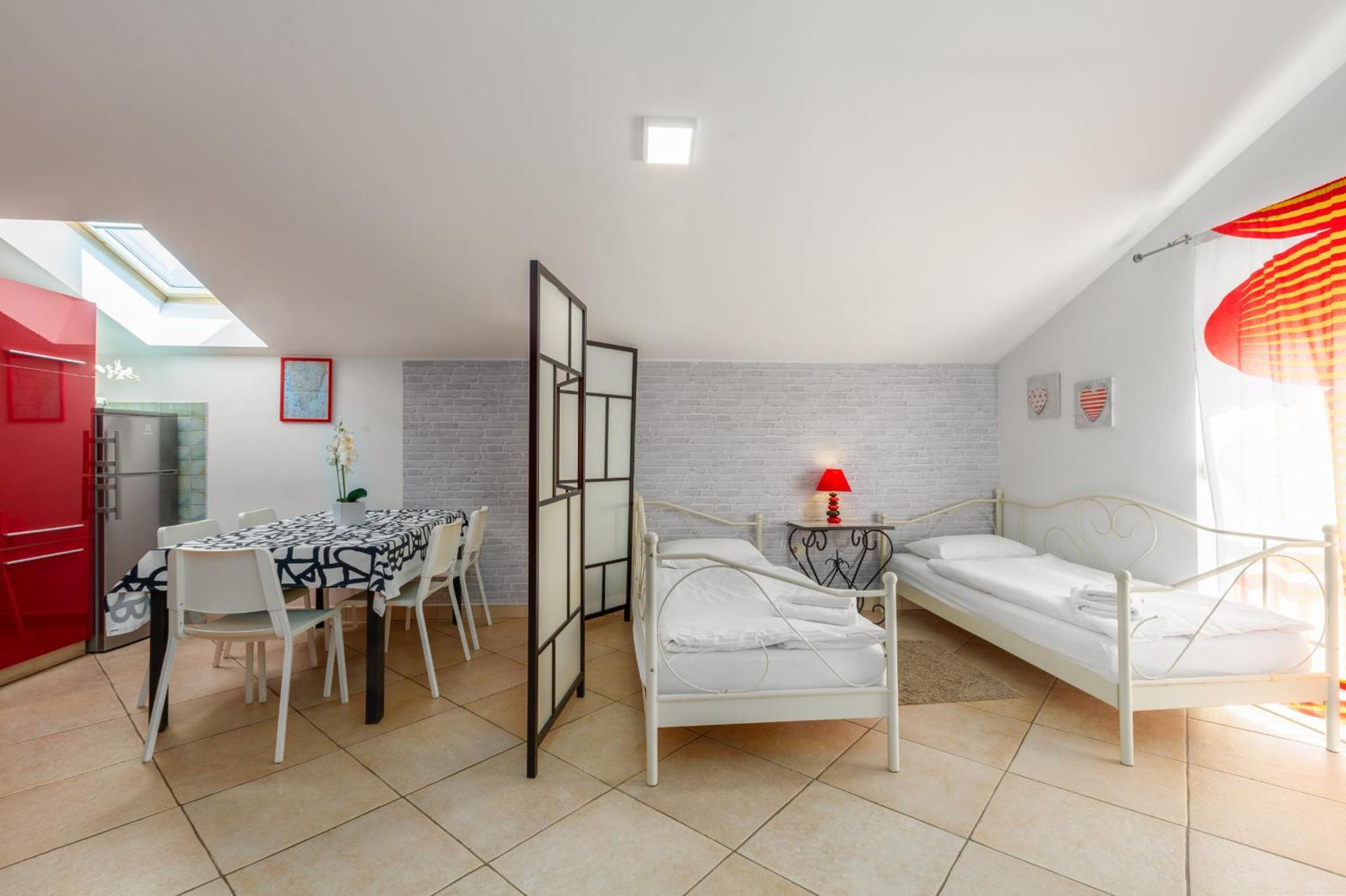 Apartmán Trbovic Peaceful With Free Parking, Pet-friendly, And Bike Storage In *