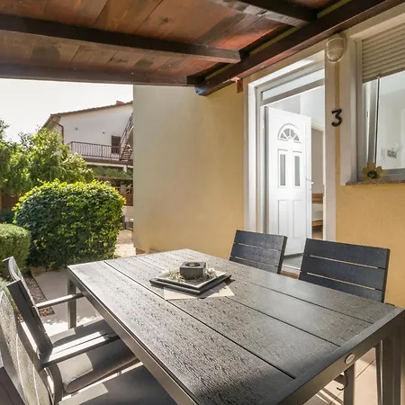 Trbovic Apartments Peaceful Stay With Free Parking, Pet-Friendly, And Bike Storage In Umag Exterior photo