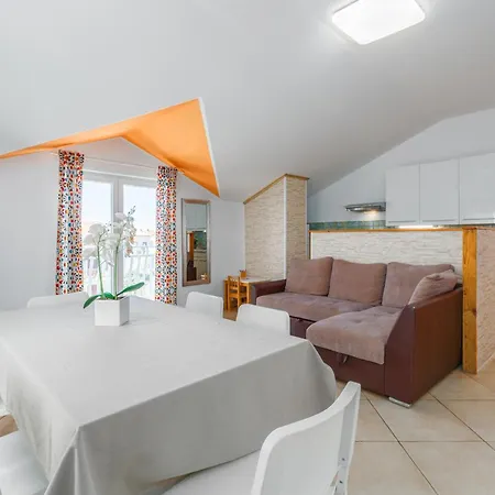Trbovic Apartments Peaceful Stay With Free Parking, Pet-Friendly, And Bike Storage In Umag Exterior photo
