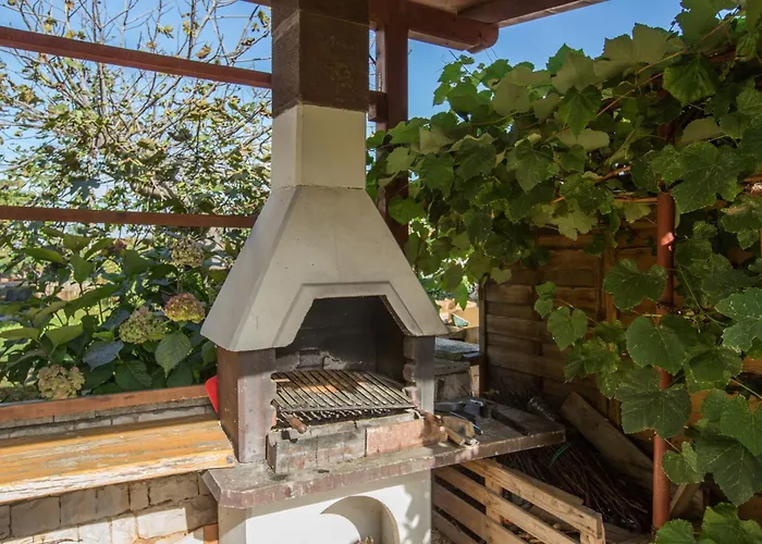 Trbovic Apartments Peaceful Stay With Free Parking, Pet-Friendly, And Bike Storage In Umag
