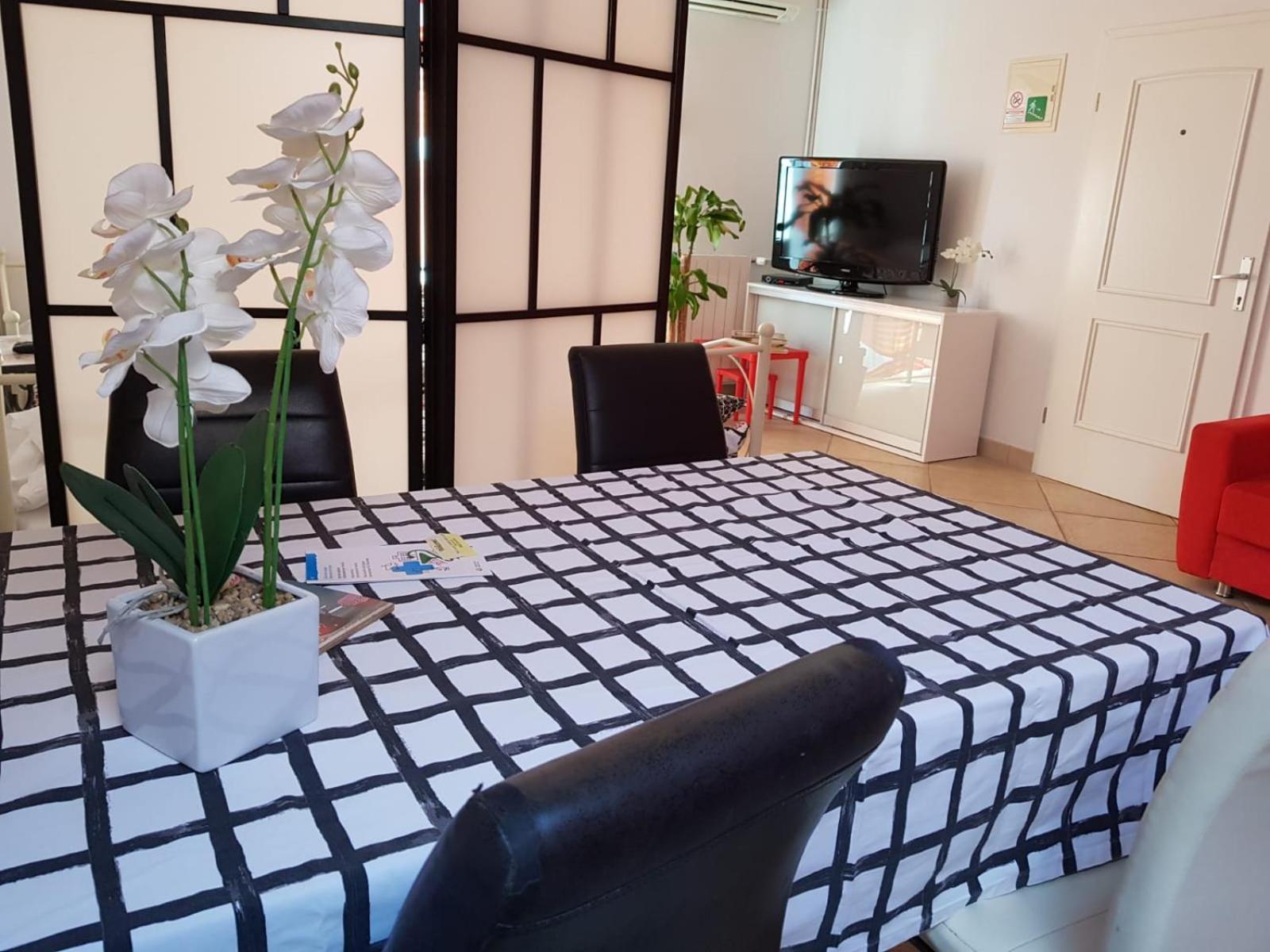 Appartement Trbovic Peaceful With Free Parking, Pet-friendly, And Bike Storage In Umag