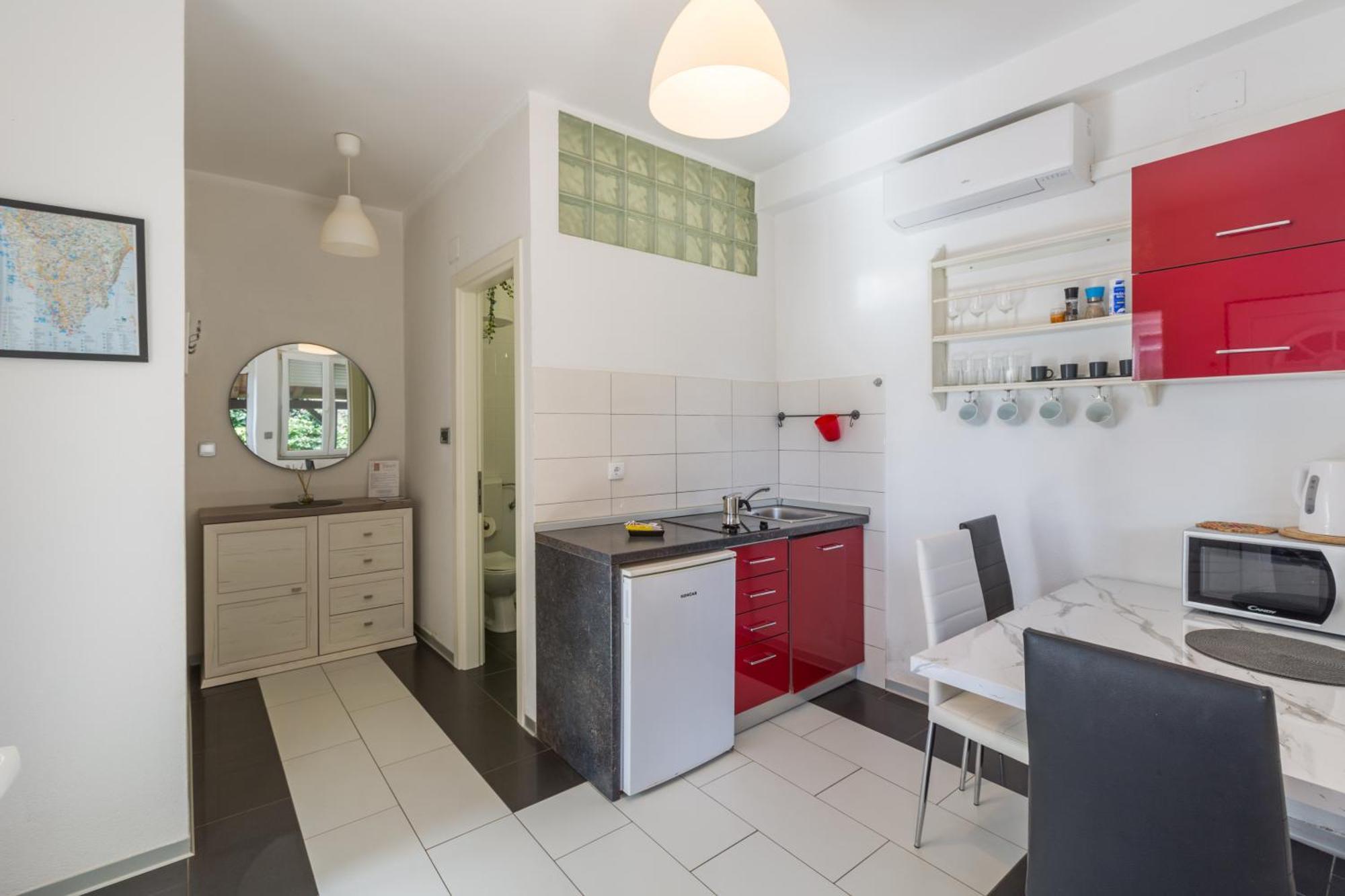 Trbovic Peaceful With Free Parking, Pet-friendly, And Bike Storage In *