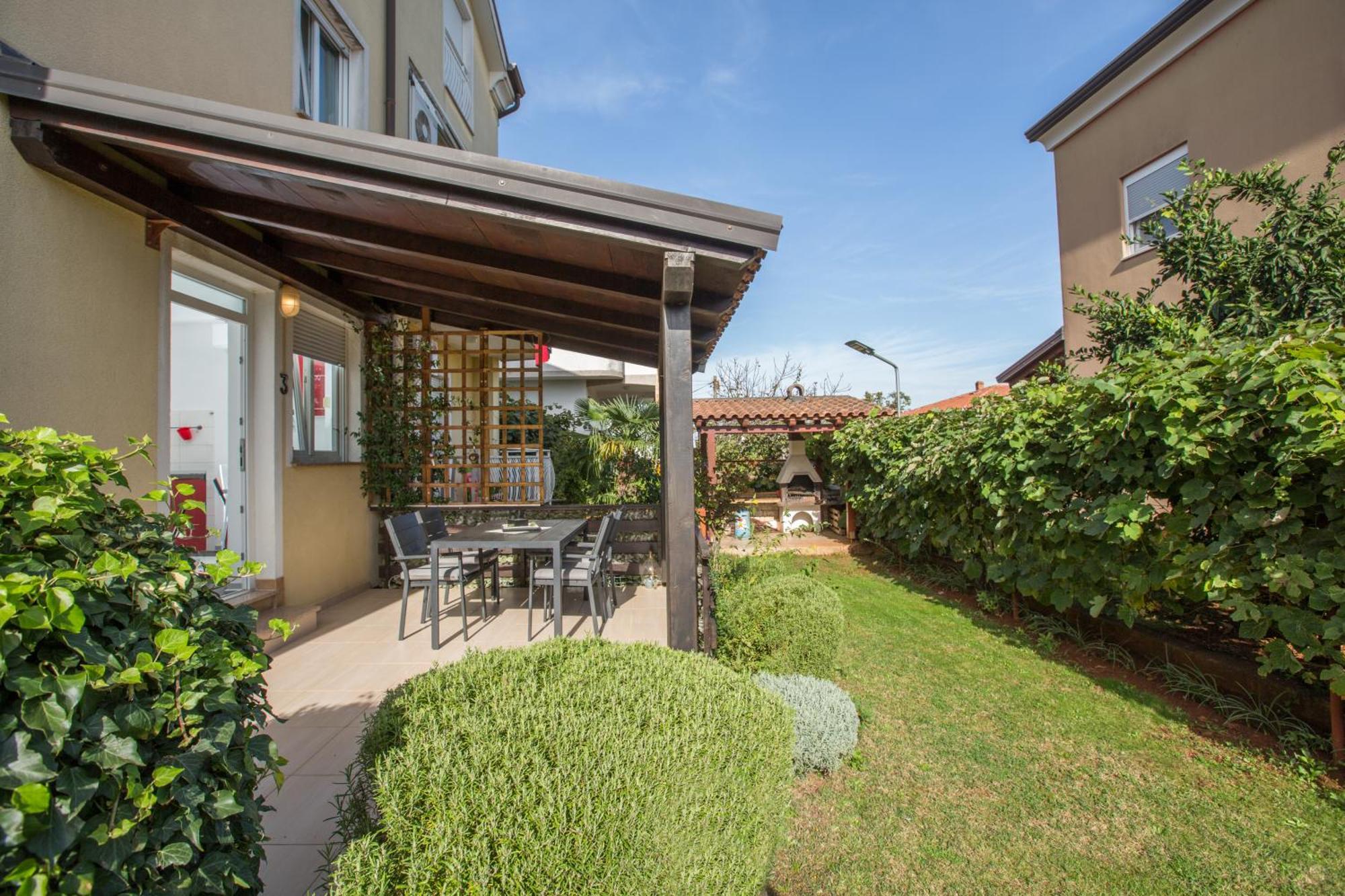 Trbovic Peaceful With Free Parking, Pet-friendly, And Bike Storage In Appartement Umag