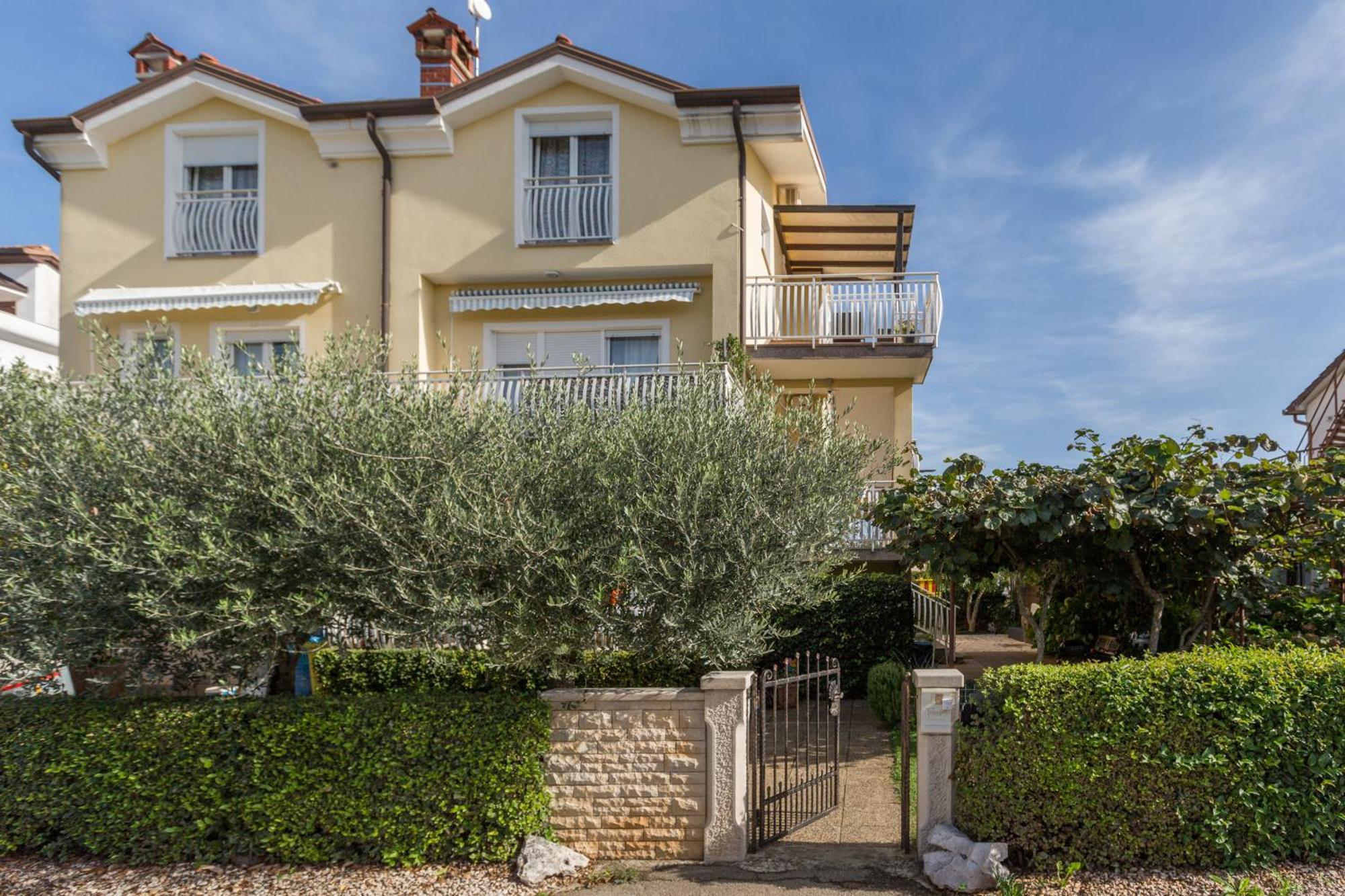 Trbovic Peaceful With Free Parking, Pet-friendly, And Bike Storage In Appartement Umag
