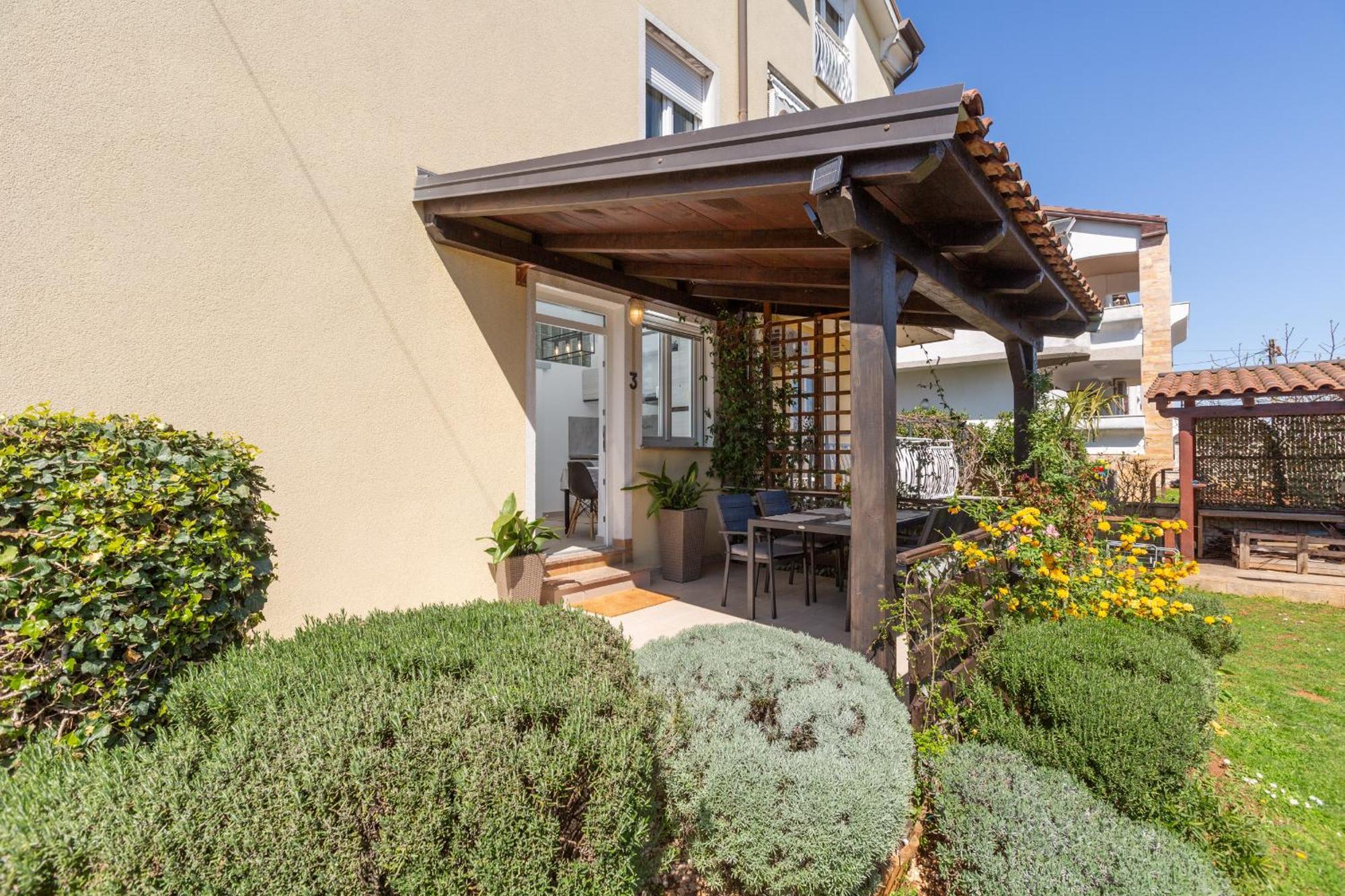 Apartment Trbovic Peaceful With Free Parking, Pet-friendly, And Bike Storage In