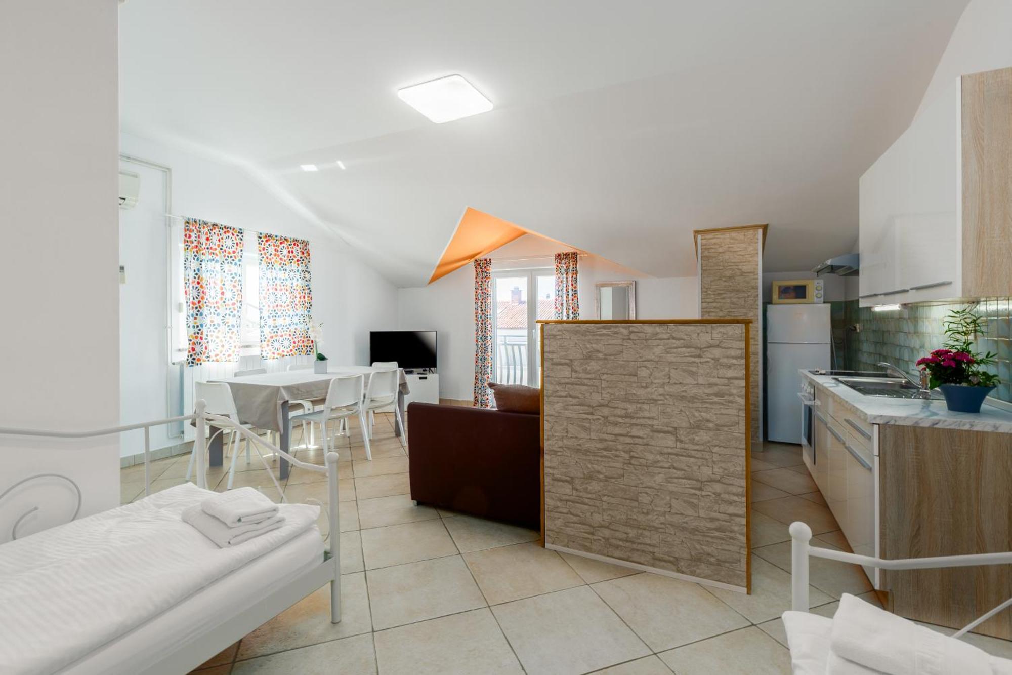 Trbovic Peaceful With Free Parking, Pet-friendly, And Bike Storage In *