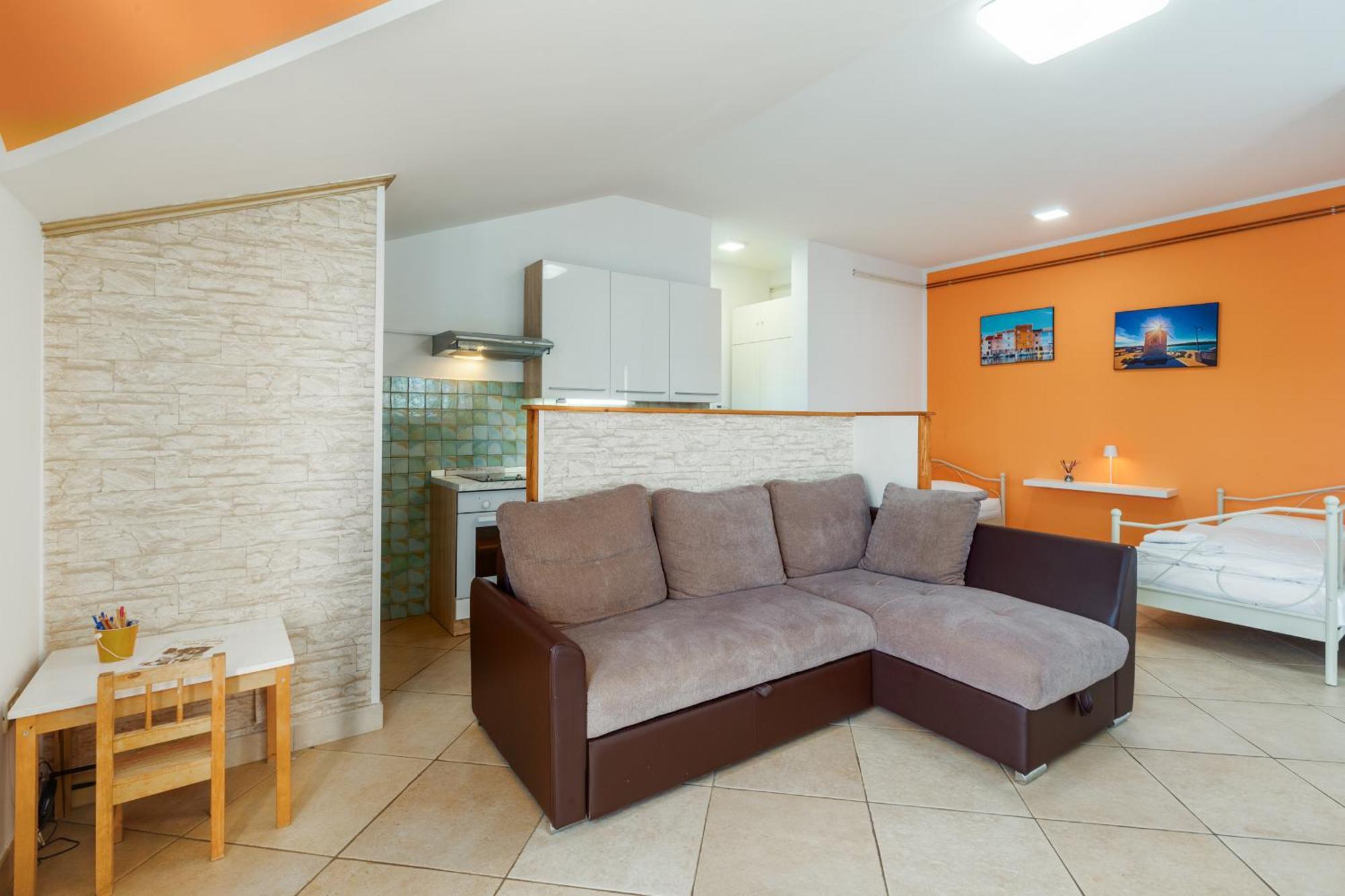 Trbovic Peaceful With Free Parking, Pet-friendly, And Bike Storage In Apartment *